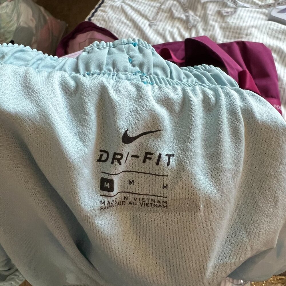 Nike Dri-FIT Turquoise/Light Blue Shorts - Picture 3 of 3